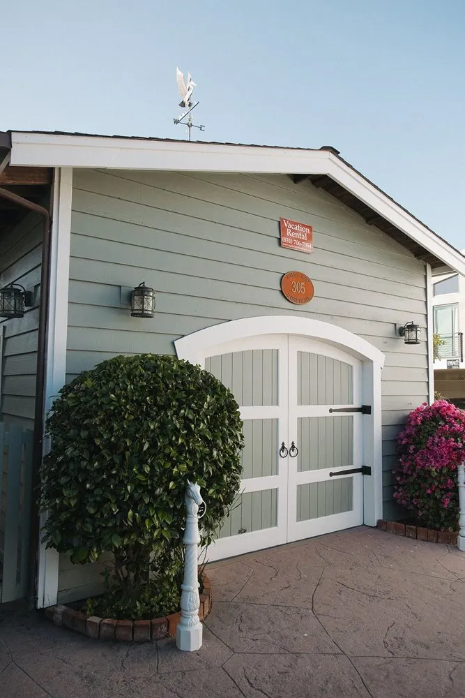 Arched garage doors