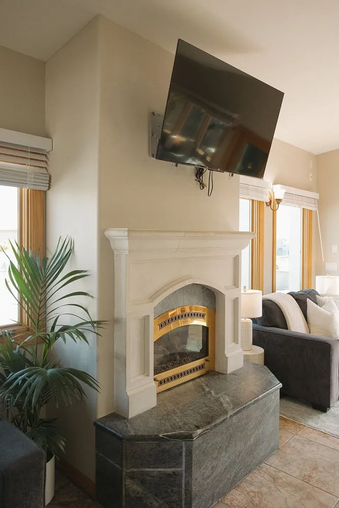 Gas fireplace in the great room